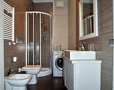 Sleeps 4 Pool Air Con Appartamento Meina