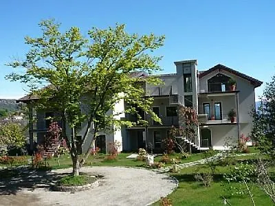 Sleeps 4 Pool Air Con *